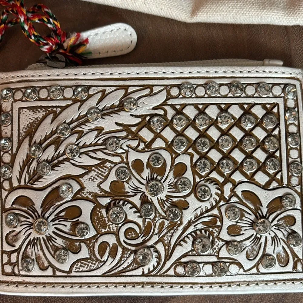 Sparkling Desert Moon Credit Card Holder In Chocolate White